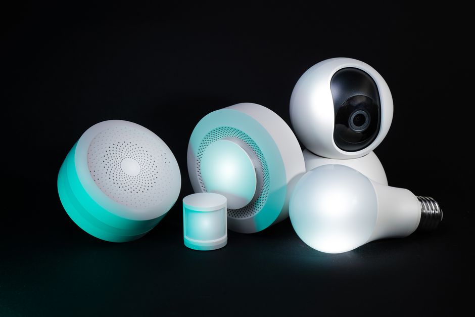 Broadlink Smart Home Hub Guide: Features, Setup & Compatibility