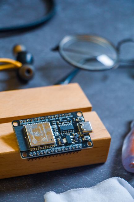 ESP8266 Beginner's Guide: Getting Started with WiFi Microcontrollers