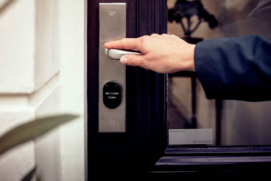 Smart Thermostats vs Programmable Thermostats: Which Is Right for Your Home?
